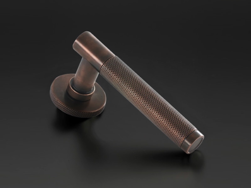 Дверная ручка на розетке Frank Allart nw1203492 античная медь