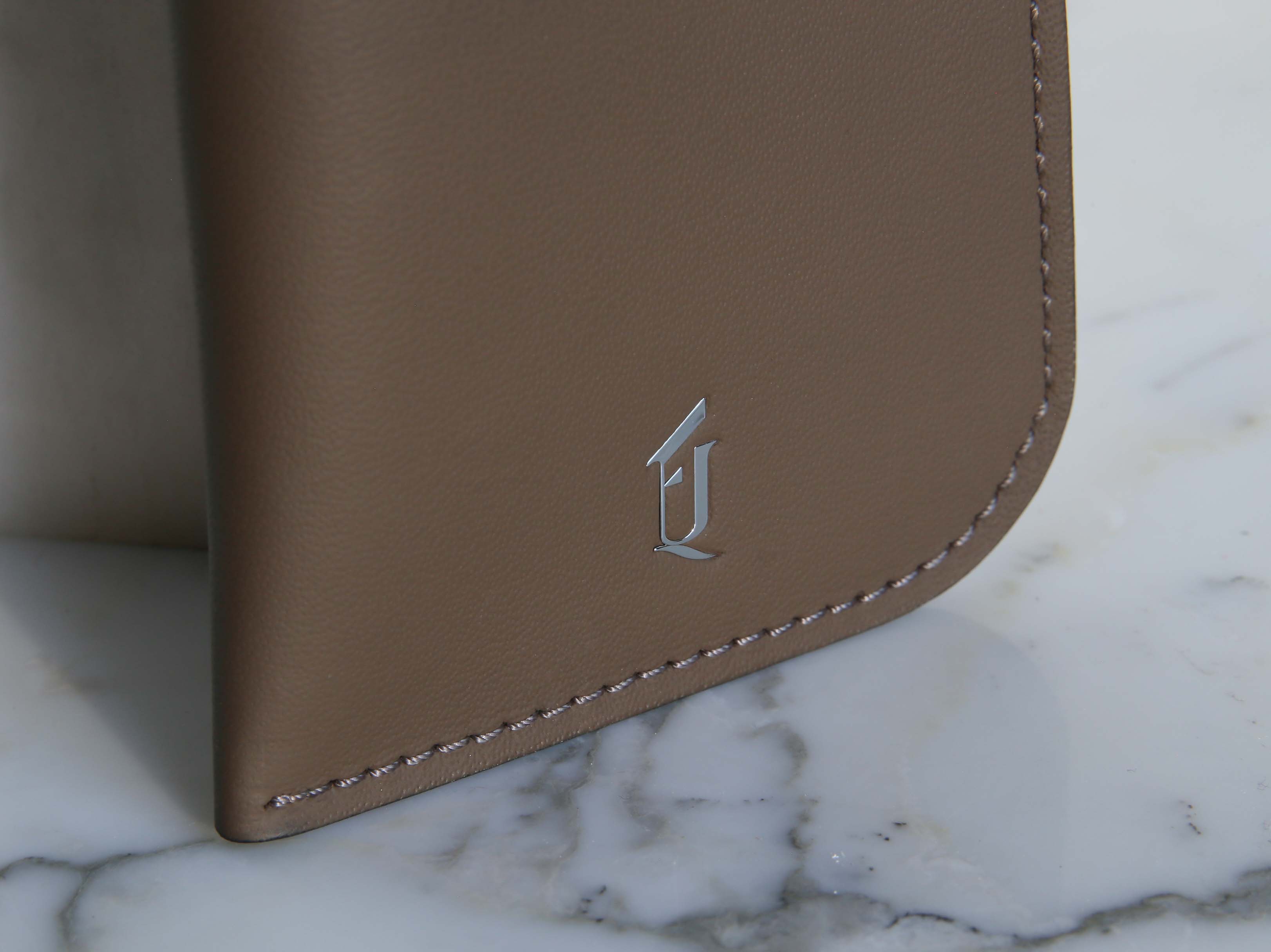 Футляр для очков из натуральной кожи FURNITEK FG-01011