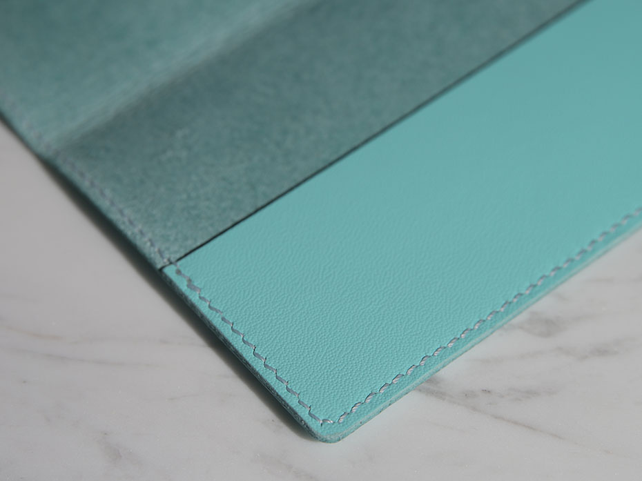 Обложка кожаная на паспорт FURNITEK модель FG-0202711 в подарочной коробке