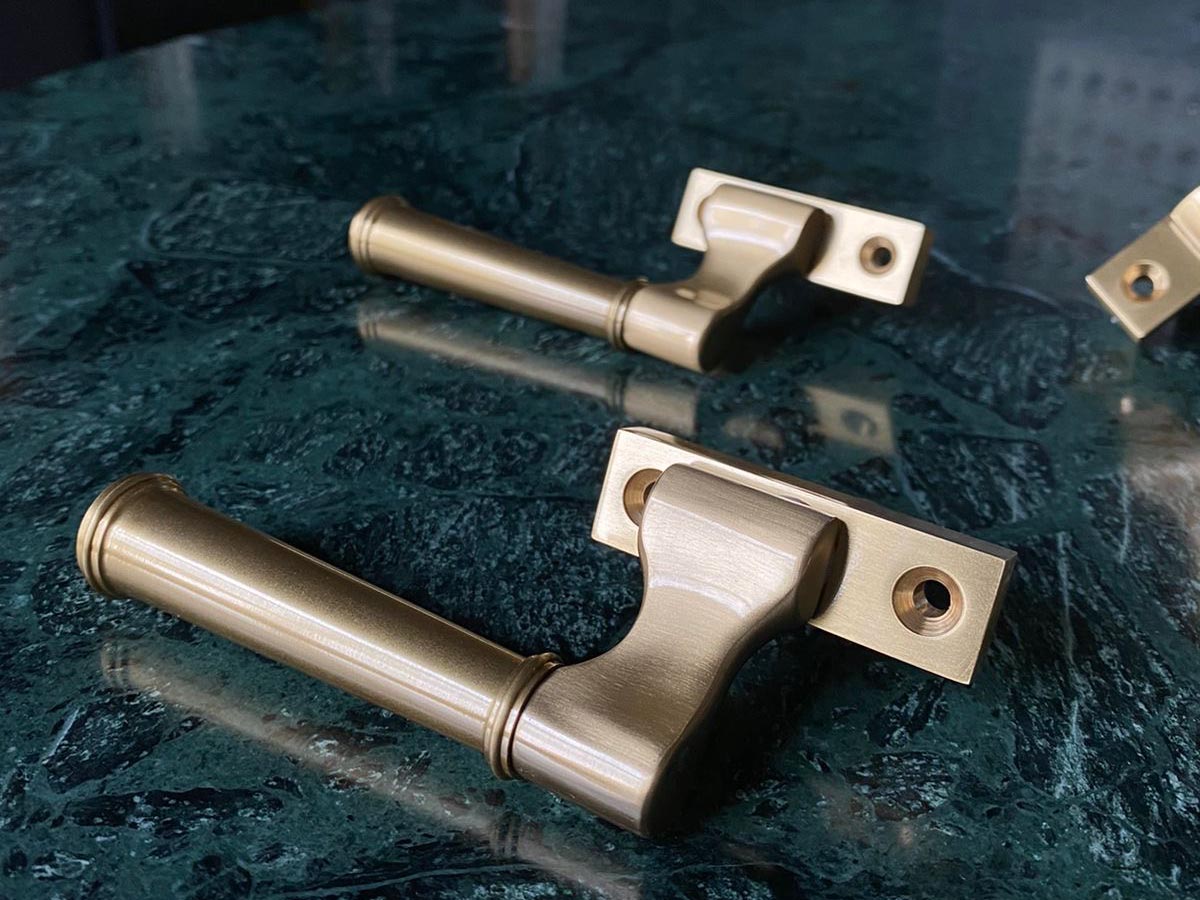 Оконная ручка Frank Allart 0306SB матовая латунь