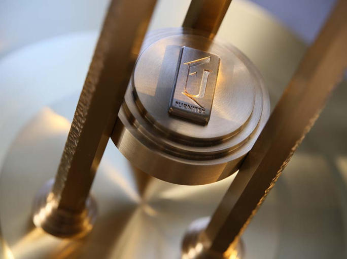 Столик кофейный круглый из латуни столешница из натурального мрамора с Furnitek FG-060