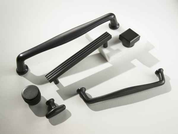 Мебельные ручки скобы и кнобы Croft чёрная бронза